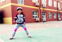 阳光健康力课程||在轮子上飞翔的的小小少年
